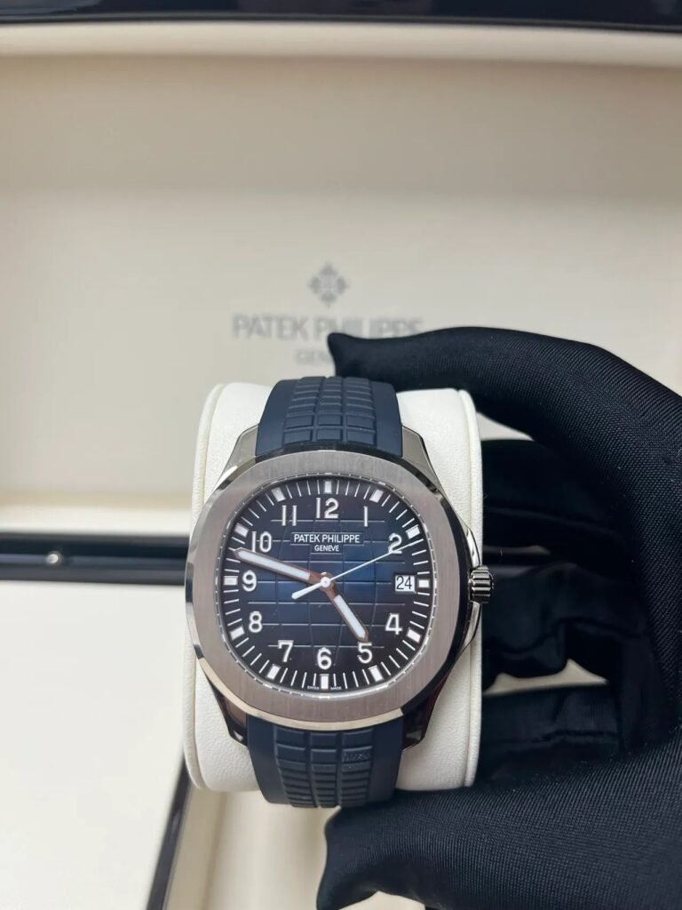 Patek Philippe Aquanaut 5168G-001 White Gold with Blue Dial